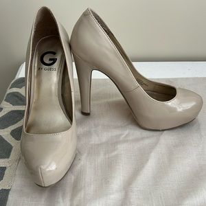 Guess beige pumps with platform size 8